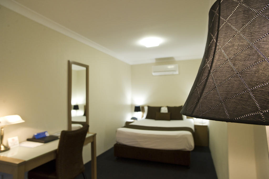 Noah'S Mid City Motor Inn Muswellbrook Bilik gambar